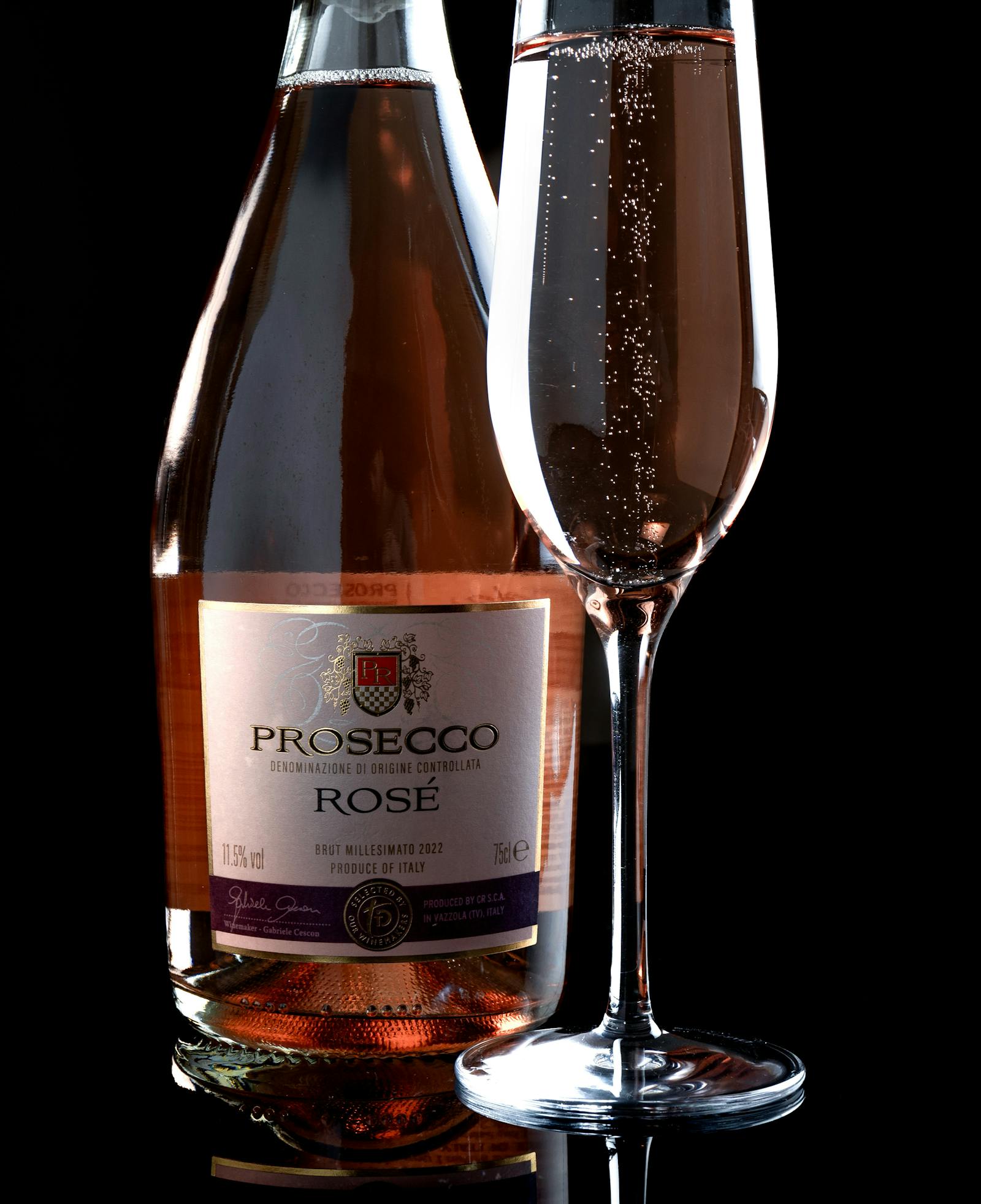 Botella de Prosecco DOCG Valdobbiadene con copas